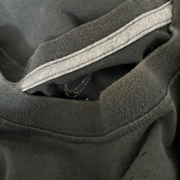 NIKE - Picture 4 of 6